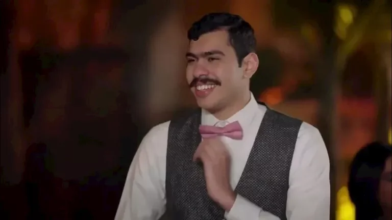 "أحمد رمزي يفاجئ جمهوره بفيديو ساخر يضم نجوم الفن"