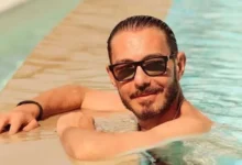 أحمد زاهر يتألق بإطلالة شبابية جديدة تثير تفاعل الجمهور