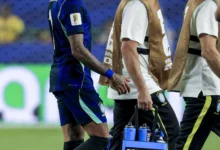 أزمة مالية تعرقل مسيرة رافينيا مع المنتخب البرازيلي