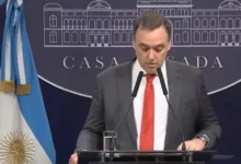 استقالة رئيس وزراء الأرجنتين وسط تساؤلات حول الأسباب