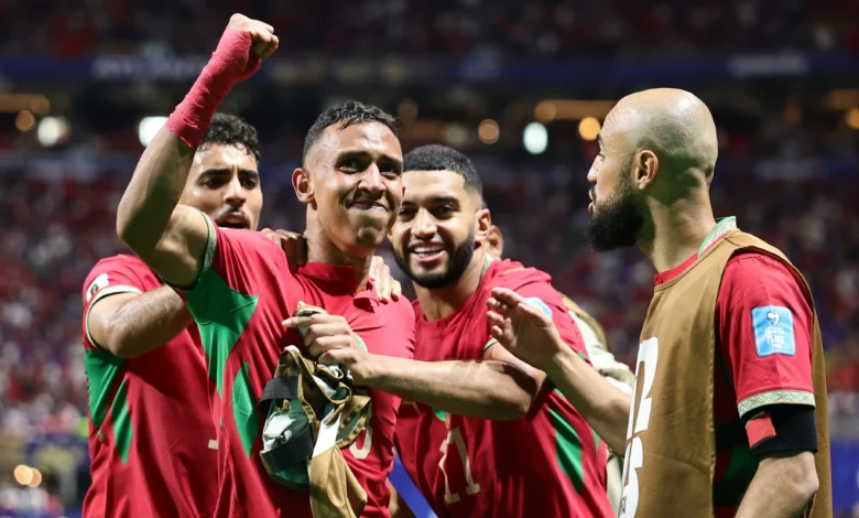 البدلاء يحدثون الفارق.. المغرب يتأهل مع البرازيل إلى دور الـ 32