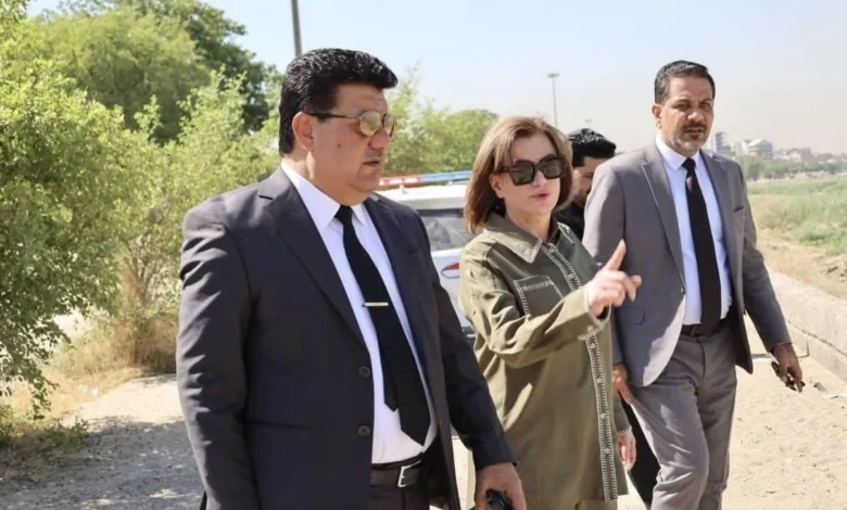 البيئة تحيل قضية مد أنابيب للصرف الصحي في بغداد إلى القضاء
