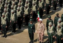 الحرس الثوري الإيراني يعلن قصف قاعدة علي السالم في الكويت والأسطول الخامس في البحرين