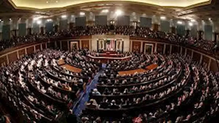 الشيوخ الأمريكي يرفض للمرة التاسعة محاولة تقييد صلاحيات ترامب الحربية