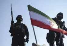 القوات المسلحة الإيرانية تؤكد استعدادها للرد القوي على أي عدوان أمريكي في المنطقة