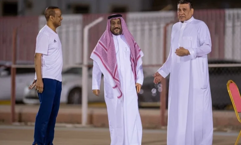 اللحياني يتولى رئاسة نادي الوحدة 1 اللحياني يتولى رئاسة نادي الوحدة