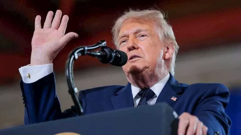 ترامب: تحقيق نجاح كبير في التعامل مع إيران ومنعها من امتلاك السلاح النووي