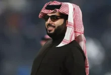 تركي آل الشيخ: جيانكارلو إسبوزيتو يعتنق الإسلام ويؤدي الصلاة في المسجد - فيديو