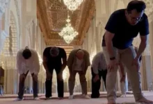 تركي آل الشيخ يعلن عن اعتناق منتج بريطاني الإسلام عبر شهادة رسمية