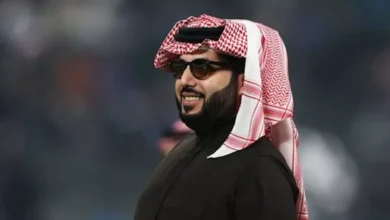 تركي آل الشيخ ينعى الفنان عبدالعزيز مخيون ويصفه بـ"الكبير والمحترم والمثقف"