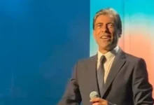 "تفاصيل الجدل حول وائل كفوري وتأثير مظهره على الساحة الفنية"