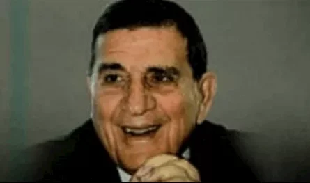 "تفاصيل حول والد المنتج صادق الصباح بعد تدمير منزله في غارة إسرائيلية" 1 "تفاصيل حول والد المنتج صادق الصباح بعد تدمير منزله في غارة إسرائيلية"