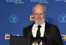 جيمس بوروز: مخرج "فريندز" الذي حصد 11 جائزة إيمي في سطور وصور