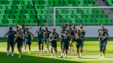 دونيس يعزز استراتيجيات الاستحواذ وينهي تحضيرات "الأخضر" بتركيز على الحسم