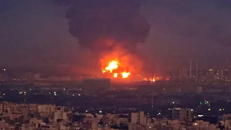 دوي انفجار يُسمع في بندر عباس الإيرانية
