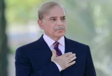 رئيس وزراء باكستان يدعو إلى صلاة الشكر بعد اتفاق أمريكا وإيران