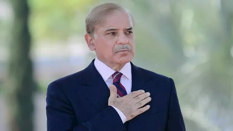 رئيس وزراء باكستان يوقع مذكرة تفاهم بين إيران وأمريكا كوسيط