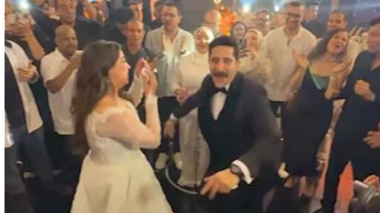 رقصة مميزة لمصطفى منصور وهايدي رفعت في حفل زفافهما 1 رقصة مميزة لمصطفى منصور وهايدي رفعت في حفل زفافهما