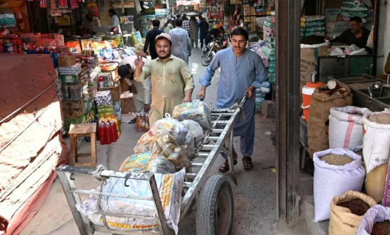 زيادة الإنفاق الدفاعي في ميزانية باكستان 2026 بنسبة 16% والضرائب بنسبة 18%