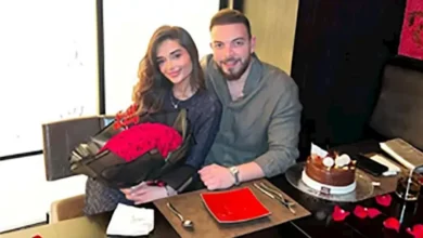 شريف الليثي يحتفل بعيد ميلاد ملك أحمد زاهر بأجواء رومانسية وزهور حمراء