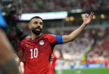 صلاح ينافس الجابر على صدارة الهدافين العرب