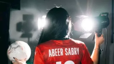 عبير صبري تؤازر منتخب مصر بصور مبتكرة قبل مباراة بلجيكا