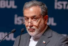 عراقجي يرد على القصف الأمريكي بنشر خريطة الخليج الفارسي
