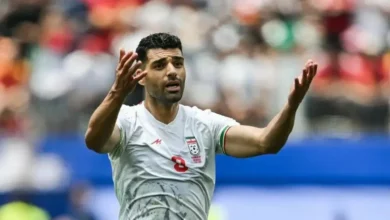 قائد منتخب إيران يتهم إنفانتينو بالخداع عقب التعادل مع مصر