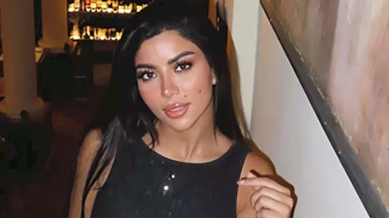 كارولين عزمي تتألق بفستان أسود وتحقق إعجاب الجمهور