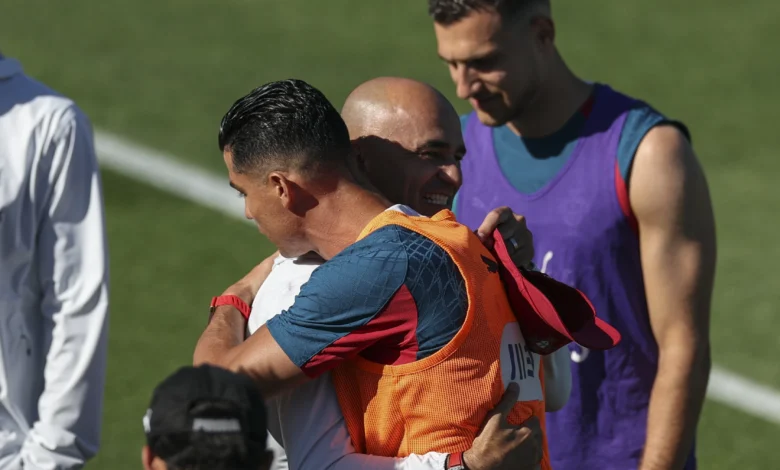 مارتينيز يقترب من الانضمام إلى النصر بفضل دعم رونالدو