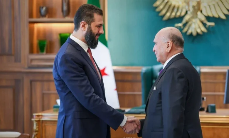 مباحثات بين حسين والشرع لتعزيز التنسيق والتشاور بين العراق وسوريا