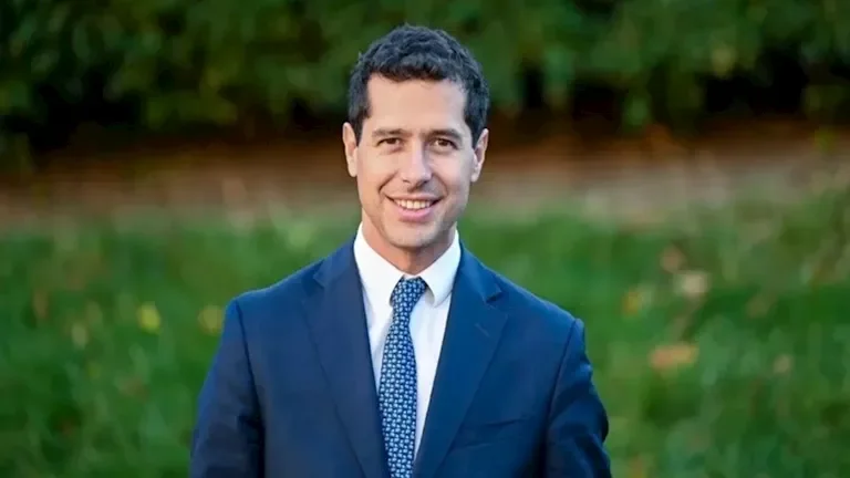 مجموعة السبع تناقش خيارات جديدة لنقل النفط بعيداً عن مضيق هرمز