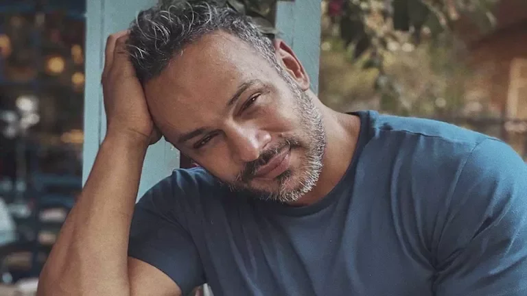 محمد عطية يشارك موقفاً طريفاً مع حسام حسن خلال مباراة مثيرة