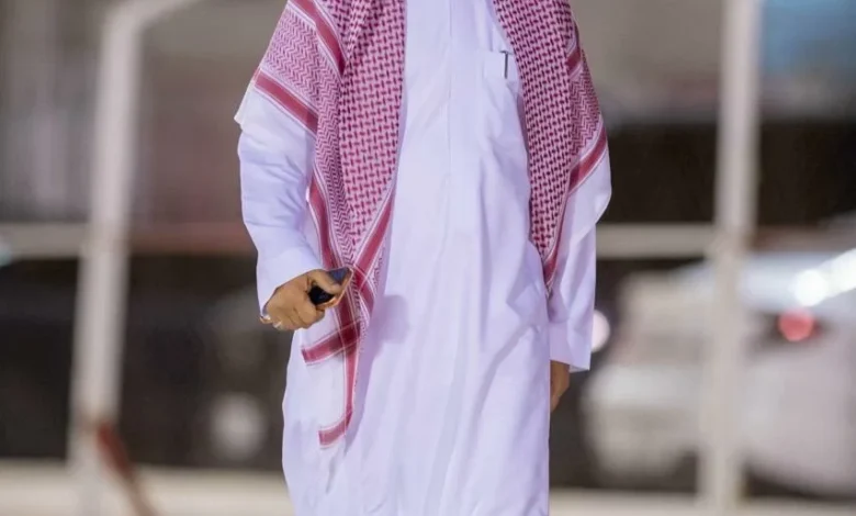 مدرج الوحدة يؤكد دعمه لعودة اللحياني