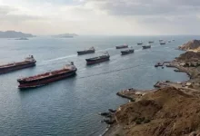 مقترح إيراني عُماني لفرض رسوم عبور على مضيق هرمز وسط اعتراضات أمريكية