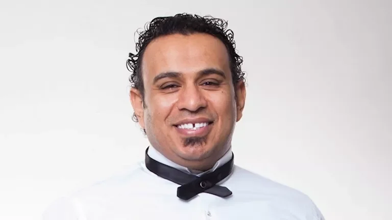 منتخب مصر يحتفل بالفوز على أنغام "عم المجال" 1 منتخب مصر يحتفل بالفوز على أنغام "عم المجال"