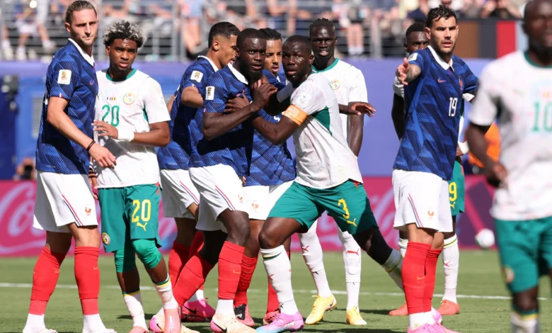 مواجهة مثيرة بين فرنسا والسنغال في المونديال بوجود رباعي الدوري السعودي