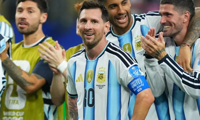 ميسي يواصل تألقه بتسجيله هاتريك مع الجزائر وثنائية مع النمسا 1 ميسي يواصل تألقه بتسجيله هاتريك مع الجزائر وثنائية مع النمسا