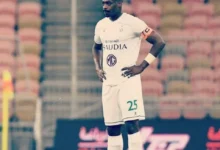 نهاية مسيرة مدافع الأهلي والمنتخب الوطني: وداعاً معتز