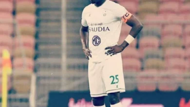 نهاية مسيرة مدافع الأهلي والمنتخب الوطني: وداعاً معتز