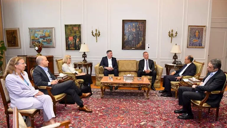 وزير الخارجية يلتقي الممثل الأعلى لغزة لمناقشة تطورات الأوضاع في القطاع