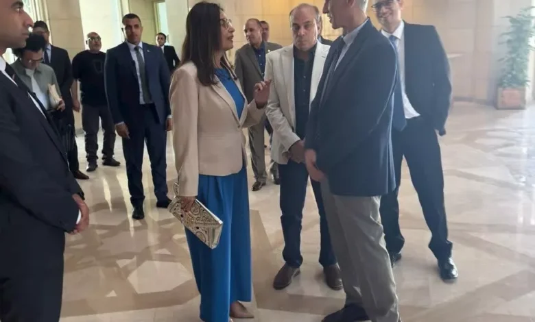 وزيرة الثقافة تتفقد دار الأوبرا عقب تعيين رضا الوكيل رئيساً لها