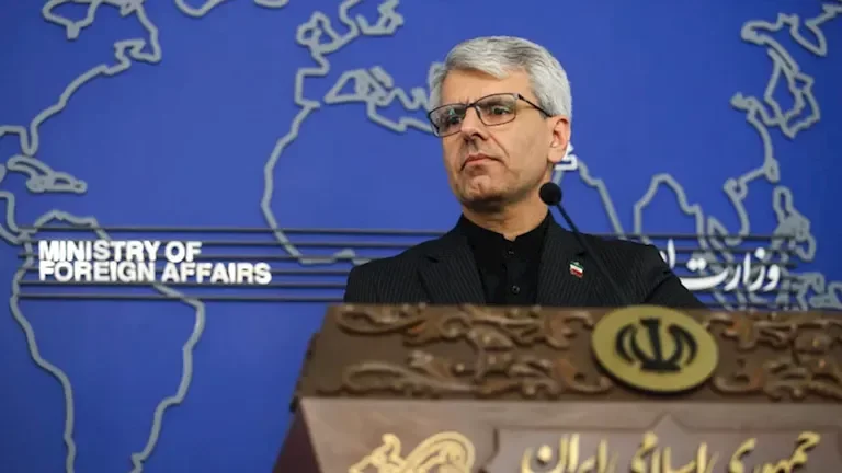 وفد إيراني يتوجه إلى قطر لمتابعة الأموال المجمدة دون إجراء مفاوضات مع الولايات المتحدة