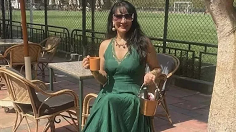 إطلالات غير تقليدية لرامي تتضمن "خروف" و"جردل" و"نصف ليمونة" 1 إطلالات غير تقليدية لرامي تتضمن "خروف" و"جردل" و"نصف ليمونة"