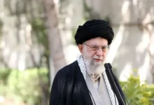 إيران تحدد موقع جثمان خامنئي قبل مراسم دفنه النهائية