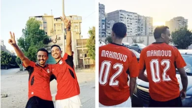 احتفال كزبرة وأحمد غزي بفوز منتخب مصر في كواليس فيلم "محمود التاني"