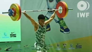 العجيان يحطم الرقم العالمي في الخطف لفئة الشباب