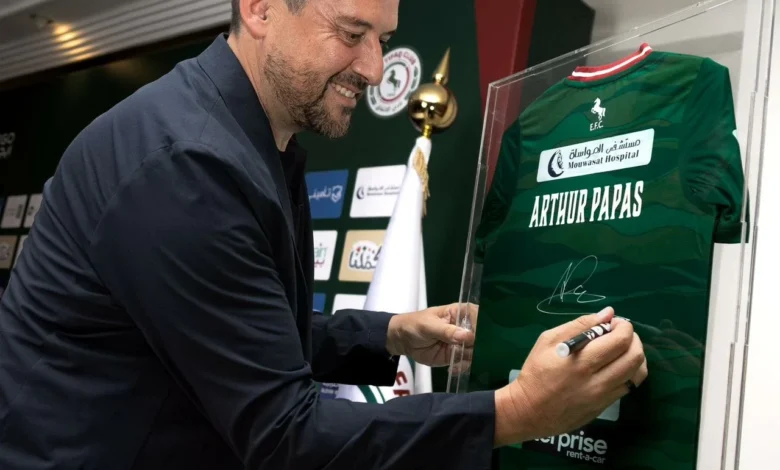 باباس يتولى تدريب فريق الاتفاق الأسترالي