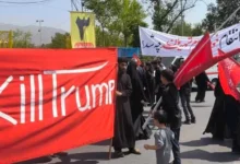 دعوات للثأر من أمريكا وإسرائيل خلال تشييع جثمان خامنئي