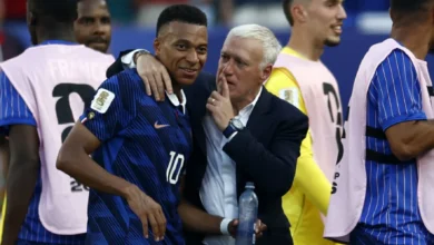 ديشامب يحقق إنجازاً تاريخياً كأول مدرب يصل إلى 10 انتصارات في الأدوار الإقصائية